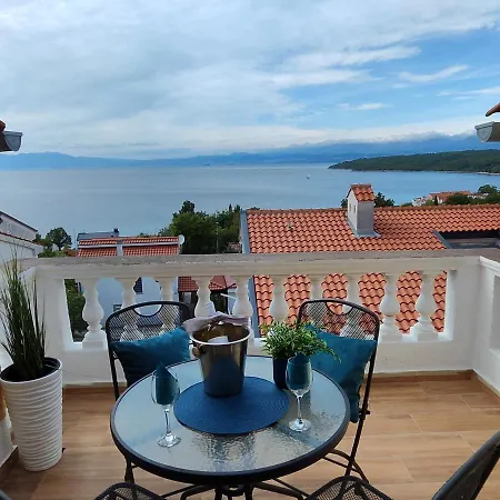 Orhidelia Apartment