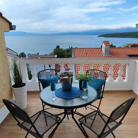 Orhidelia Apartment *