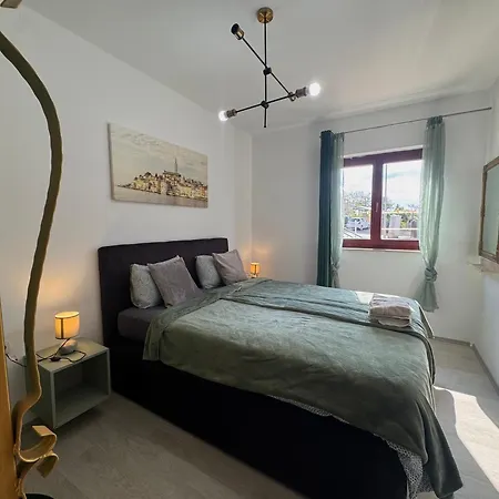 Apartment Orhidelia *