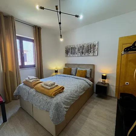 Orhidelia Apartment